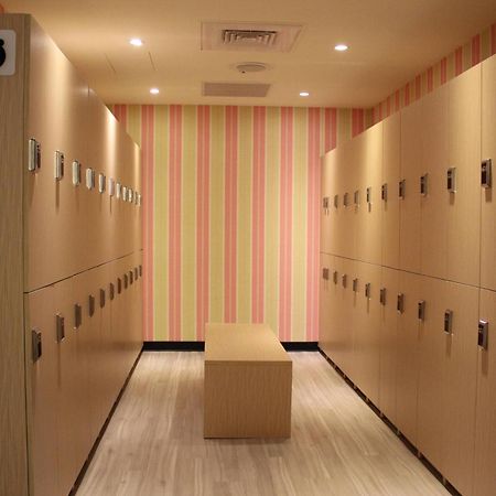 Hey Bear Capsule Hotel Taipei Exterior photo