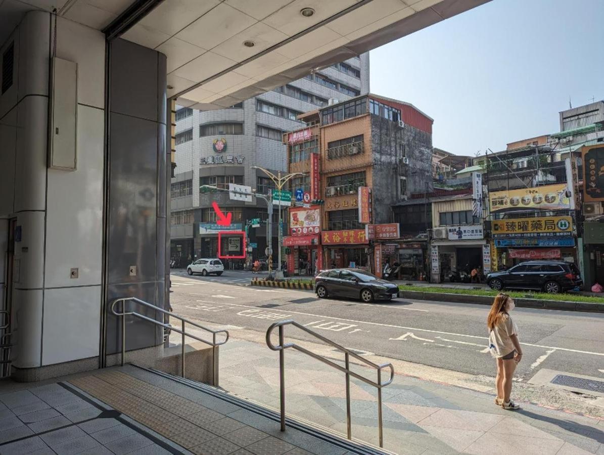 Hey Bear Capsule Hotel Taipei Exterior photo