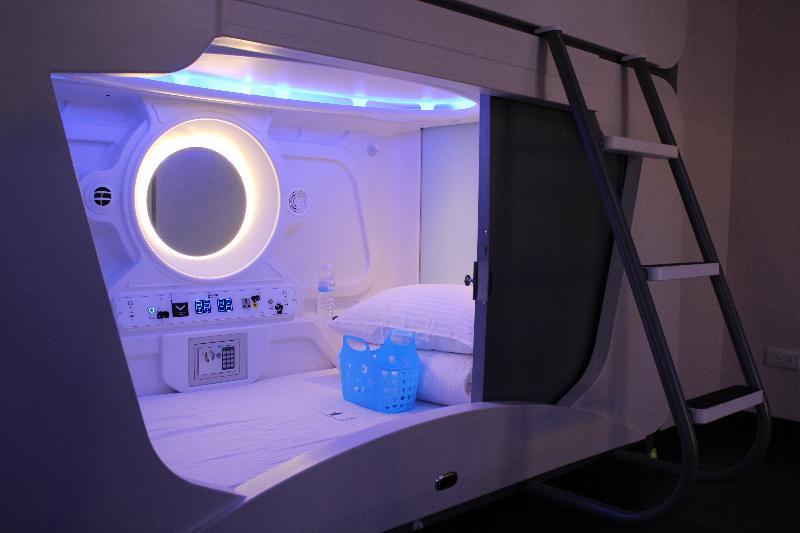 Hey Bear Capsule Hotel Taipei Exterior photo